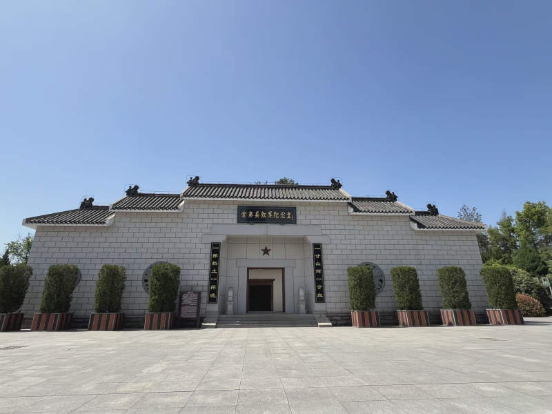 投促中国创始人吴永豪一行赴安徽省六安市金寨县红军广场参观学习