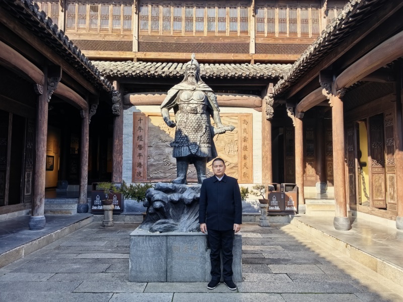 投促中国创始人吴永豪一行赴安徽省宣城市绩溪县龙川镇龙川村龙川景区胡宗宪少保府（胡宗宪抗倭纪念馆）瞻仰学习