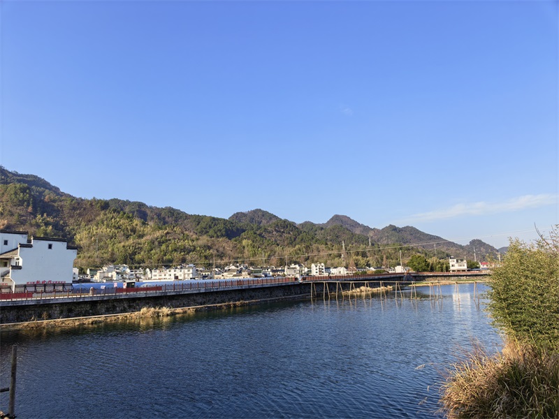 投促中国创始人吴永豪一行赴安徽省宣城市绩溪县龙川镇龙川村龙川景区水口灵山庵瞻仰学习