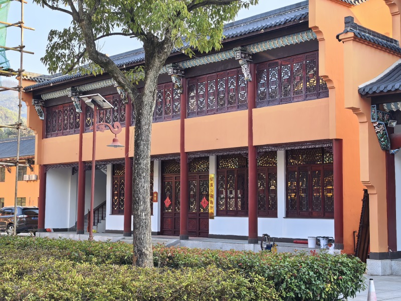 投促中国创始人吴永豪一行赴安徽省宣城市绩溪县龙川镇龙川村龙川景区水口灵山庵瞻仰学习