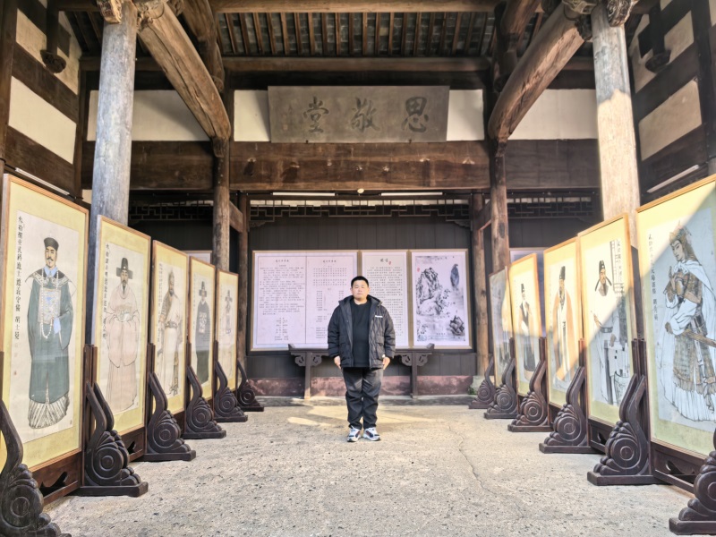 投促中国创始人吴永豪一行赴安徽省宣城市绩溪县龙川镇龙川村龙川景区乡贤祠瞻仰学习