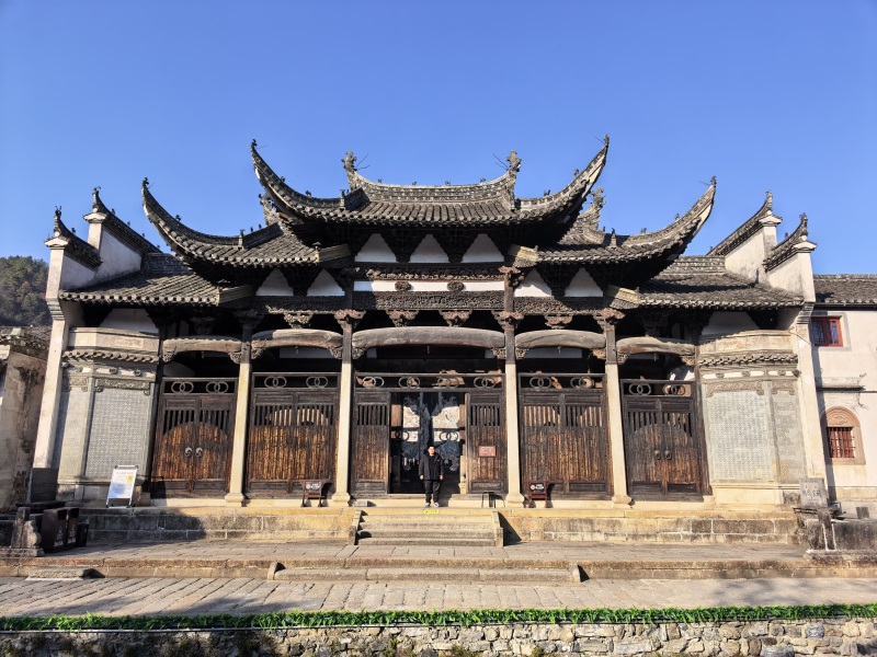 投促中国创始人吴永豪一行赴安徽省宣城市绩溪县龙川镇龙川村龙川景区胡氏宗祠瞻仰学习