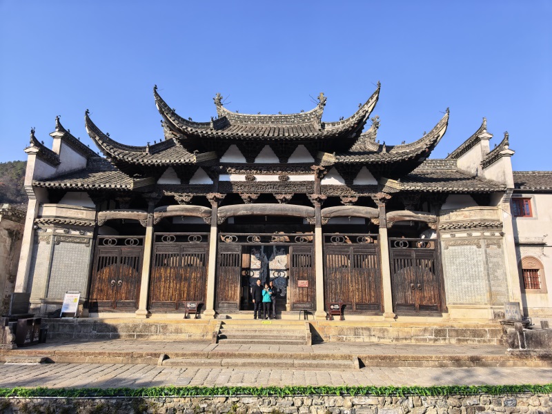 投促中国创始人吴永豪一行赴安徽省宣城市绩溪县龙川镇龙川村龙川景区胡氏宗祠瞻仰学习