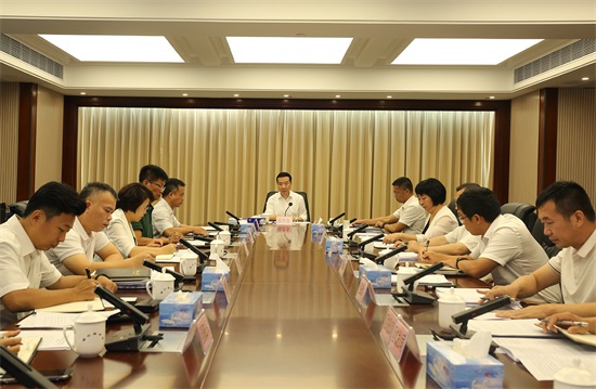 湛江经开区召开回迁工作推进会